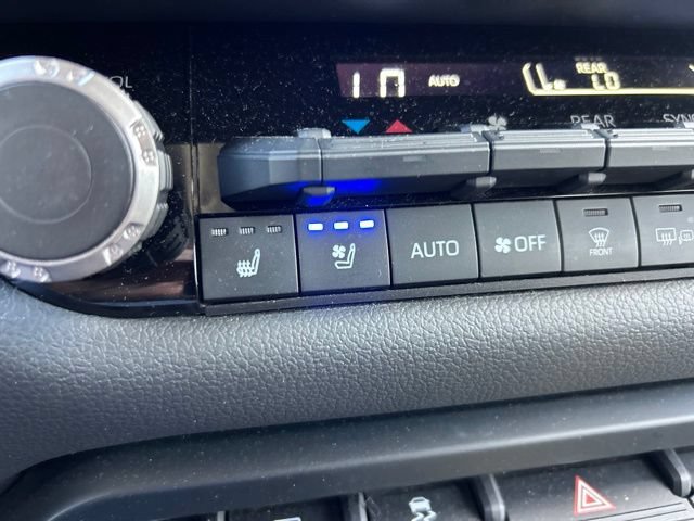 Used 2023 Toyota Sequoia TRD Pro AWD/4WD image 20