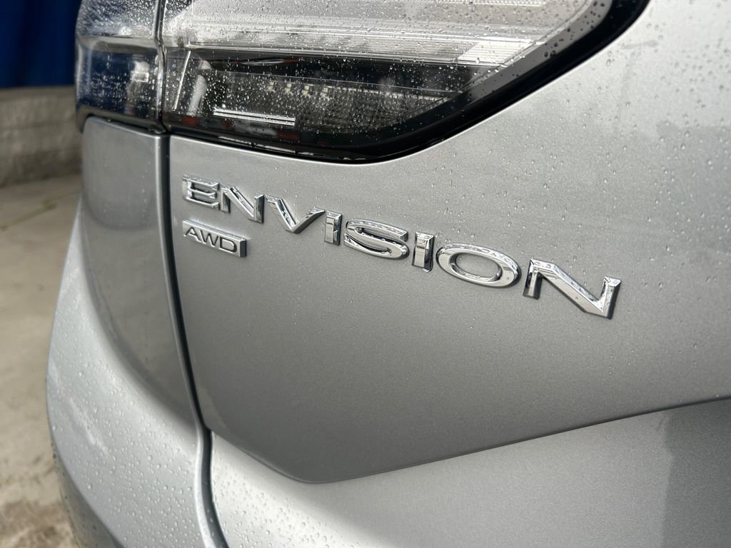 Used 2023 Buick Envision Avenir image 32
