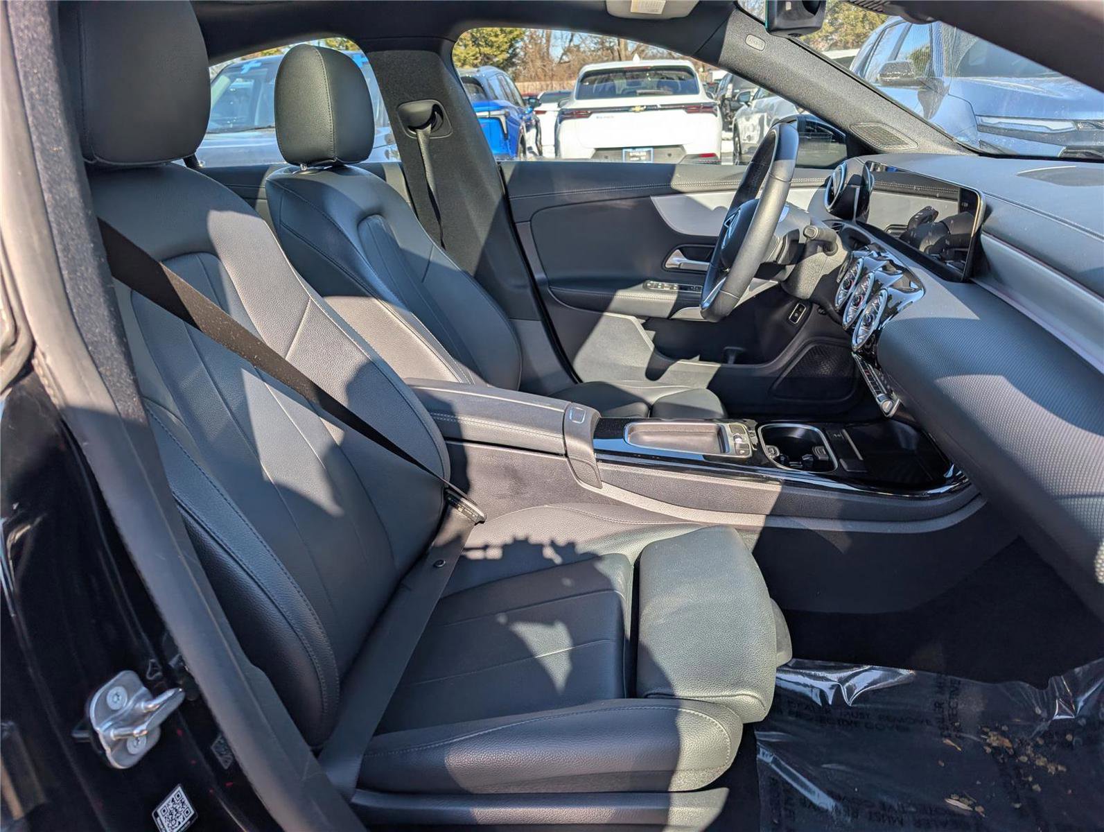 Used 2025 Mercedes-Benz CLA 250 image 11