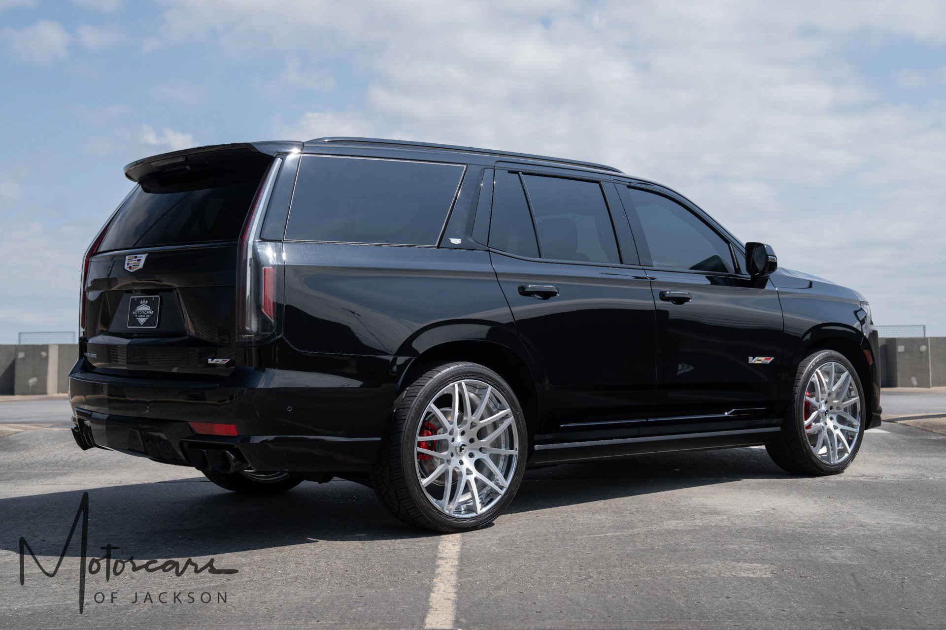 Used 2023 Cadillac Escalade V AWD/4WD image 7