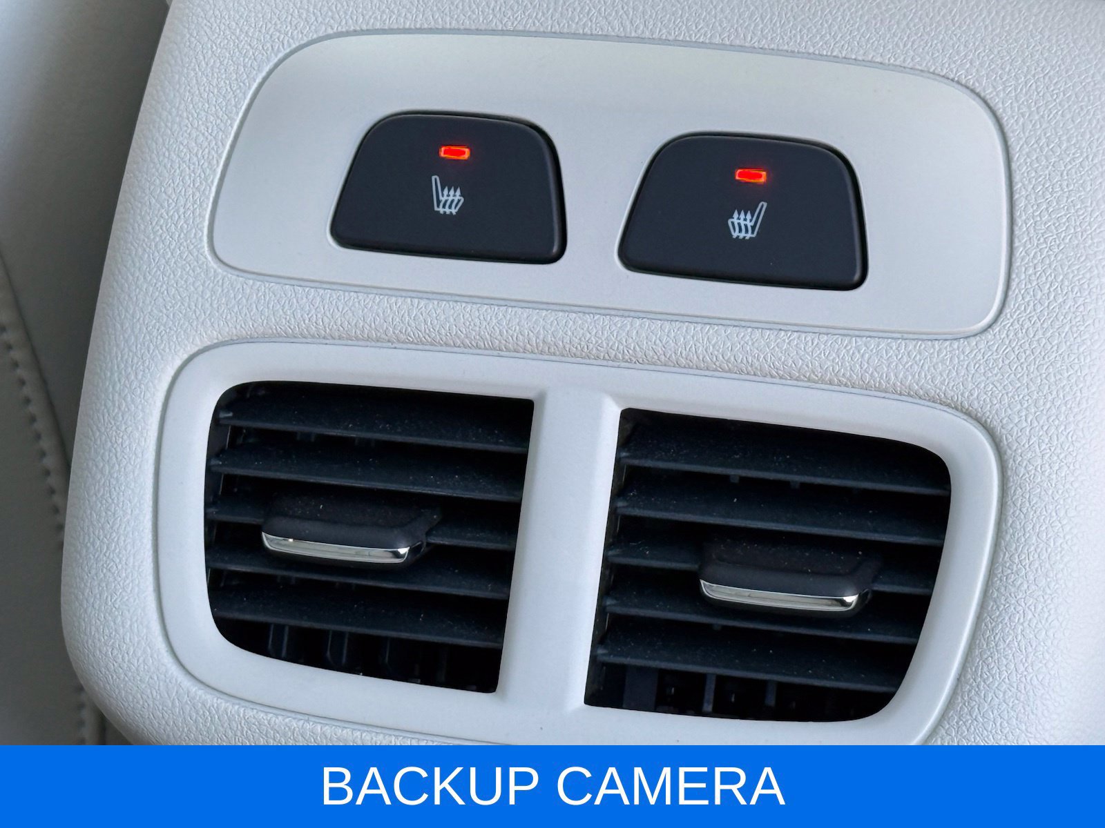 Used 2023 Buick Envision Avenir AWD/4WD image 21