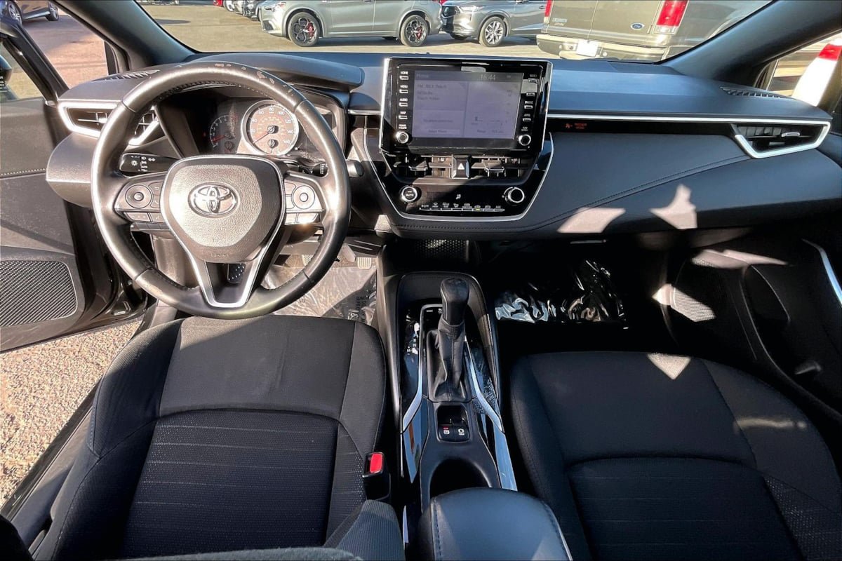 Used 2020 Toyota Corolla SE w/ Carpet Mat Package (TMS) FWD image 13