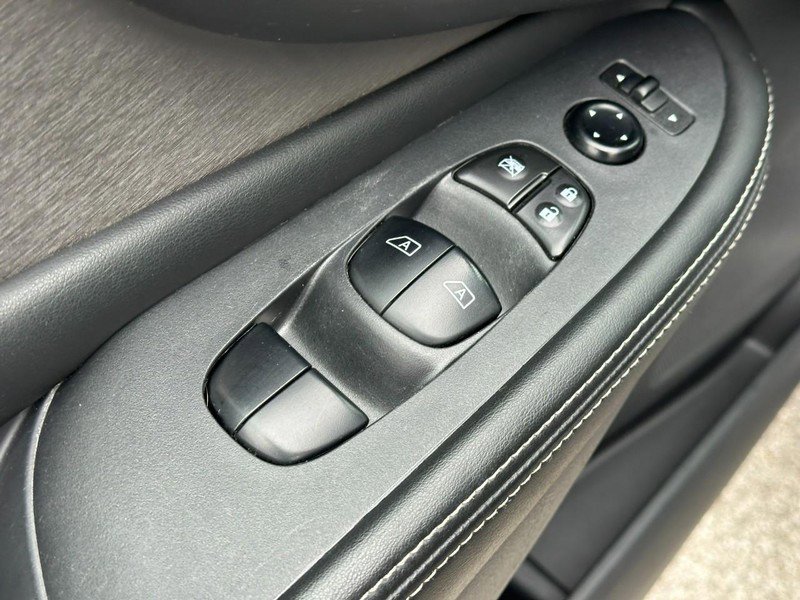 Used 2023 Nissan Murano SV image 15