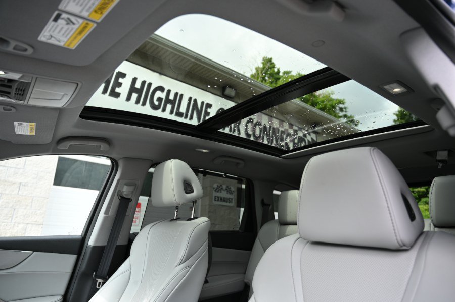 Used 2023 Acura MDX w/ Technology Package AWD/4WD image 7
