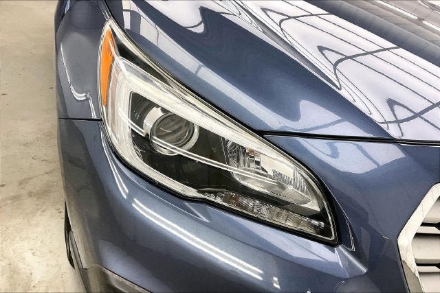 Used 2017 Subaru Outback 2.5i Limited AWD/4WD image 26