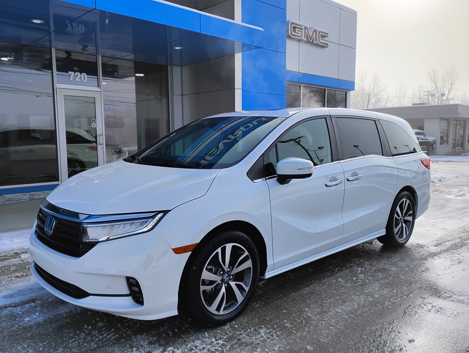 Used 2024 Honda Odyssey Touring image 30