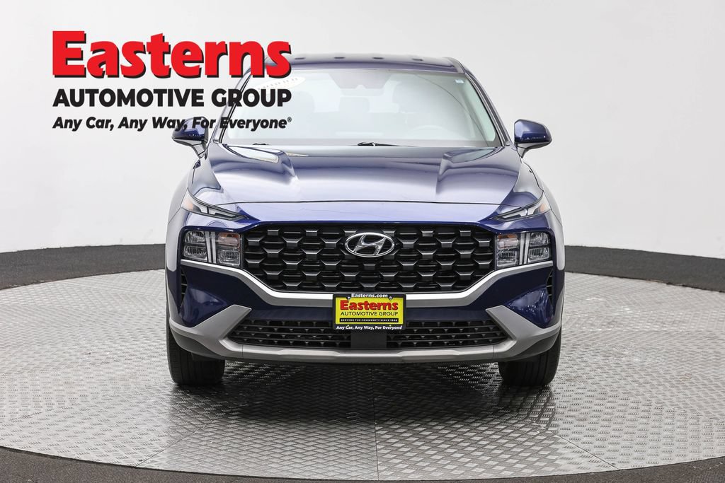 Used 2023 Hyundai Santa Fe SE AWD/4WD image 2