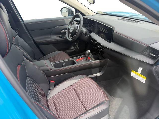 New 2026 Nissan Kicks SR AWD/4WD image 10
