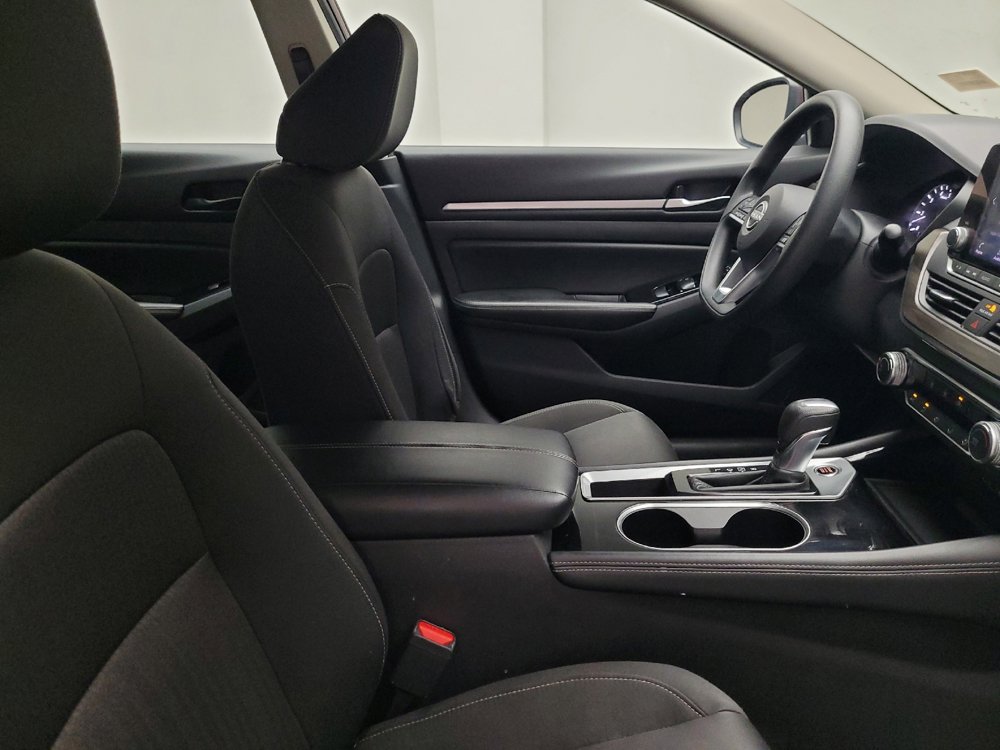 Used 2023 Nissan Altima 2.5 SV image 21