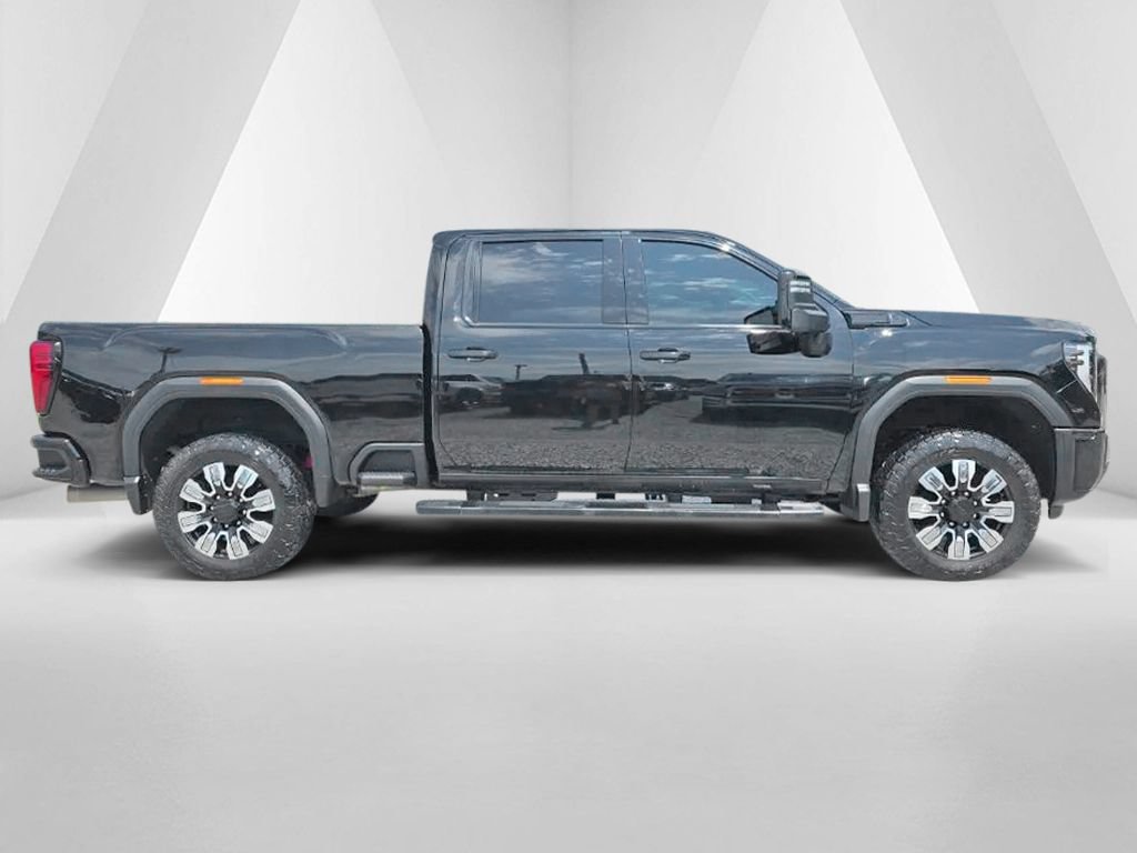 Used 2024 GMC Sierra 3500 Denali w/ Denali Reserve Package AWD/4WD image 4