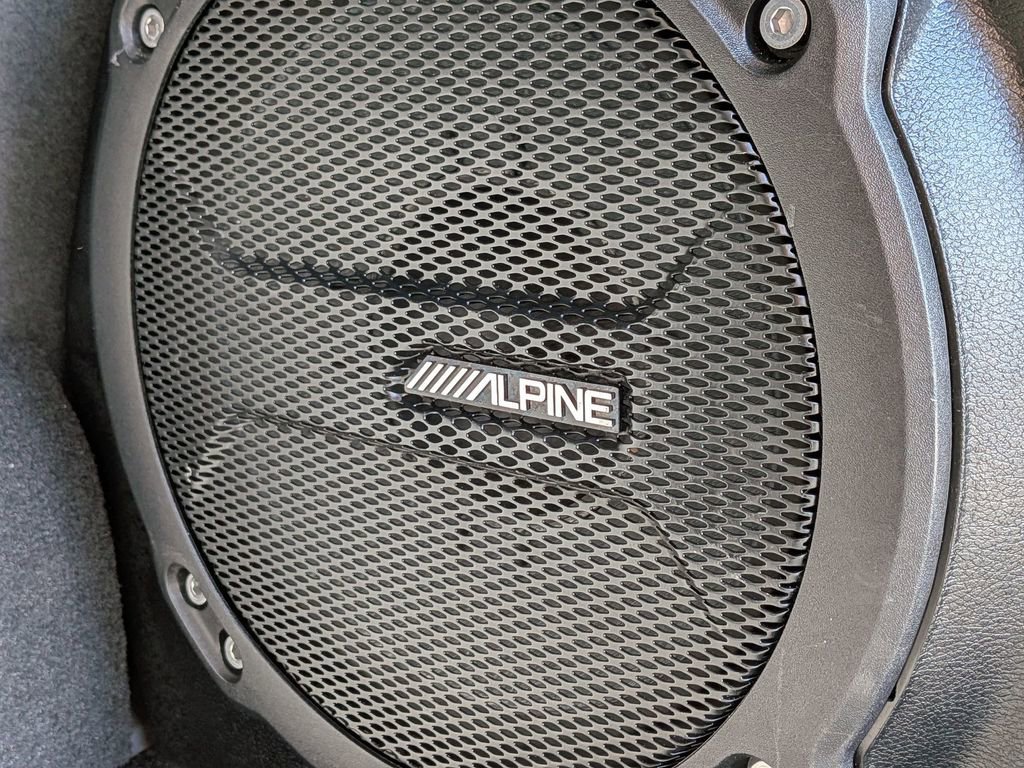 Used 2023 Jeep Wrangler Unlimited Sahara w/ Cold Weather Group AWD/4WD image 8