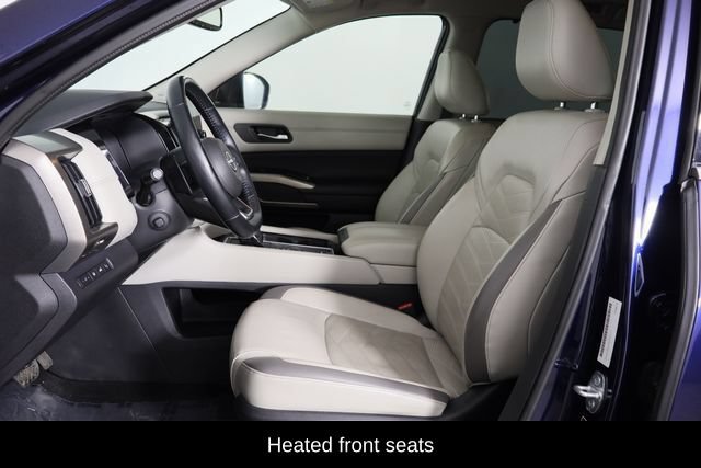Used 2022 Nissan Pathfinder Platinum w/ Cargo Package FWD image 14