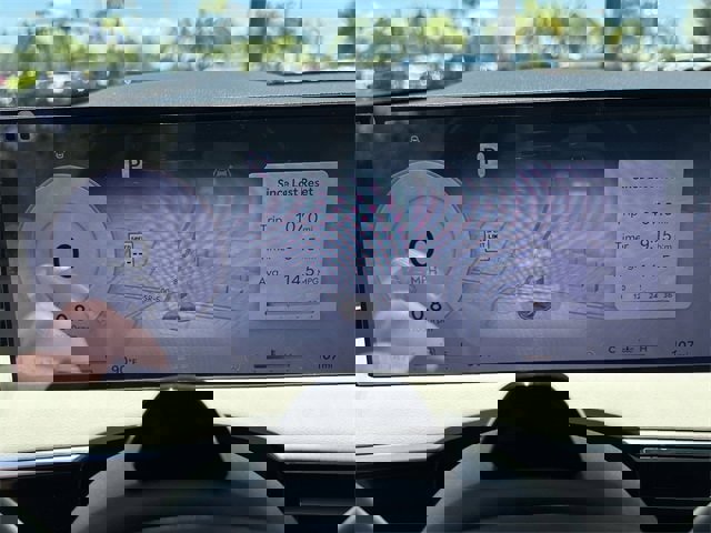 Used 2026 Genesis GV70 2.5T Select image 33