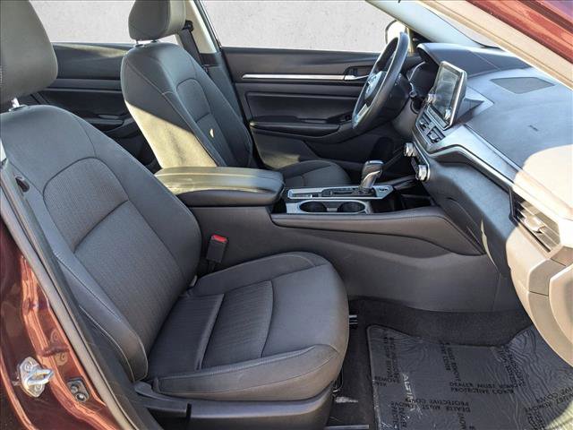 Used 2023 Nissan Altima 2.5 SV image 17