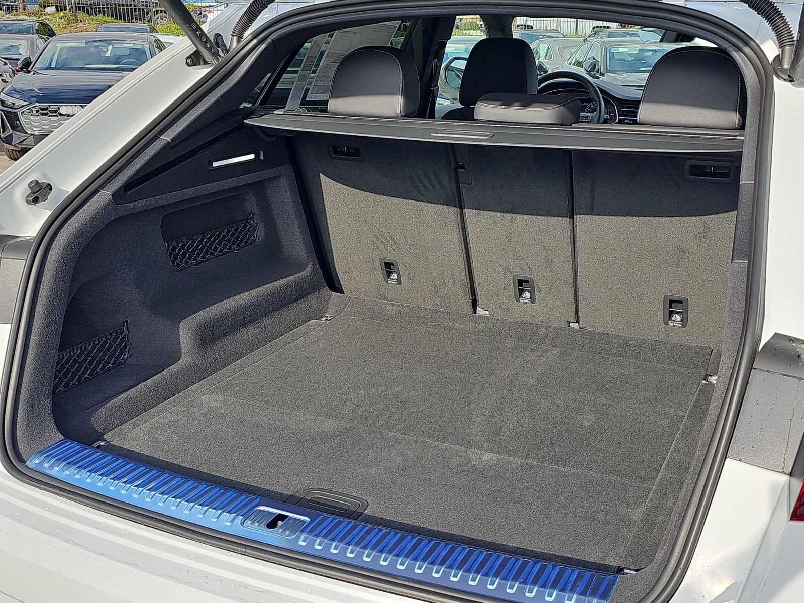 New 2026 Audi Q8 Premium image 12