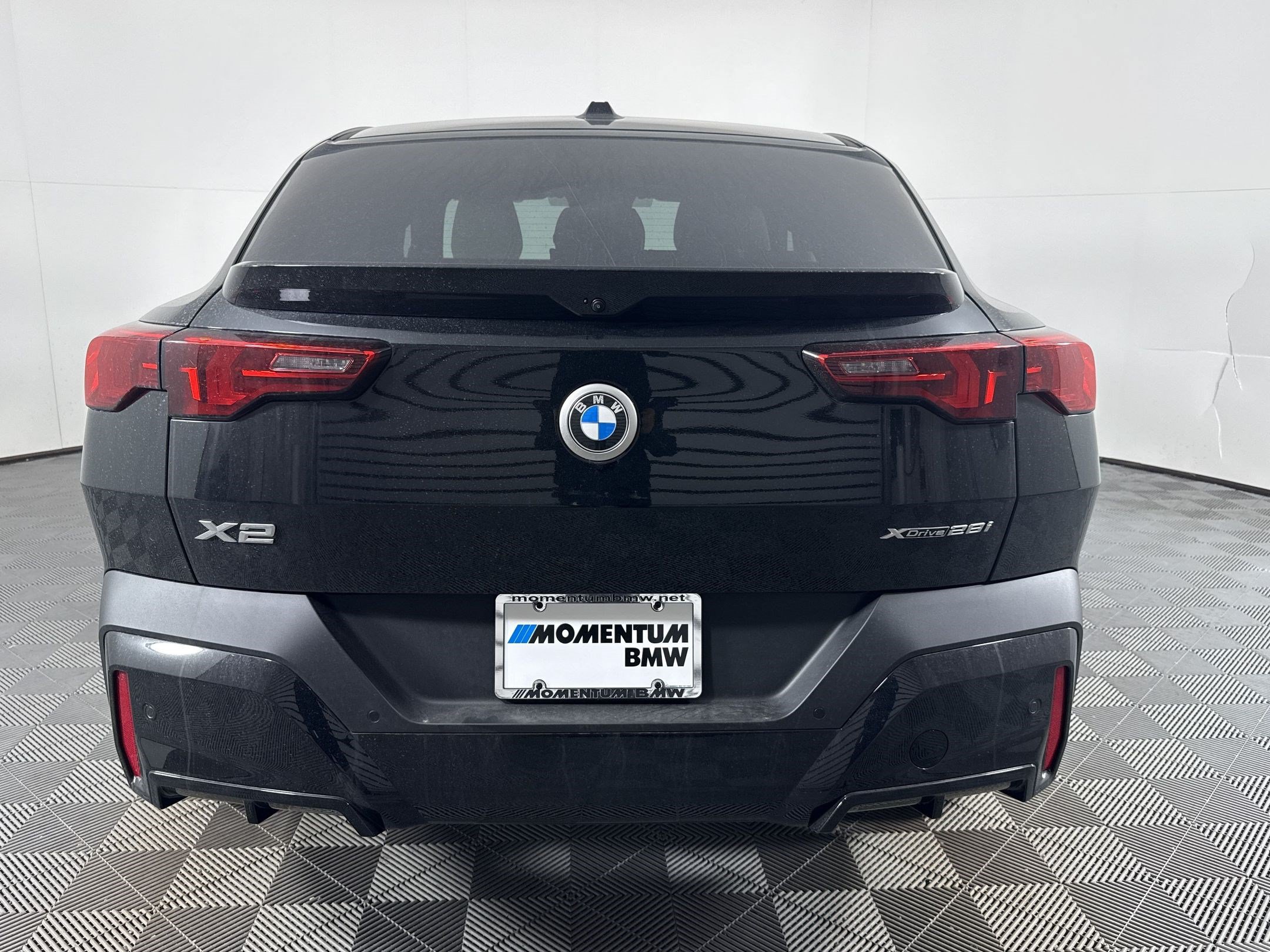 New 2026 BMW X2 xDrive28i w/ Technology Package AWD/4WD image 10