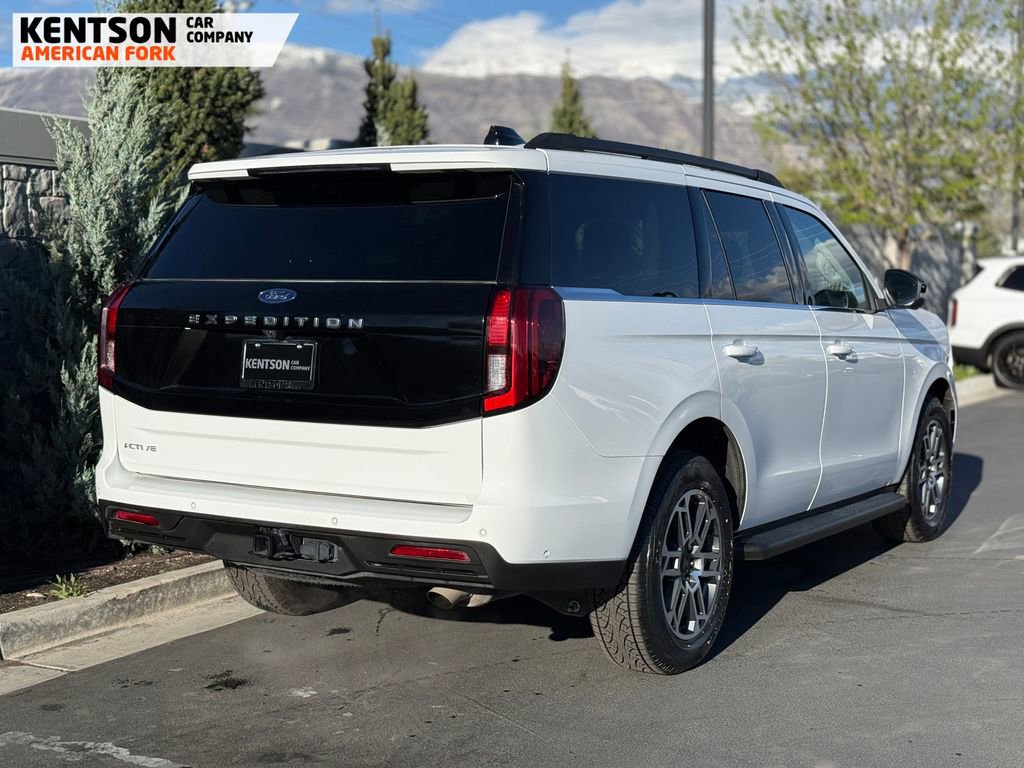 Used 2025 Ford Expedition Active image 9