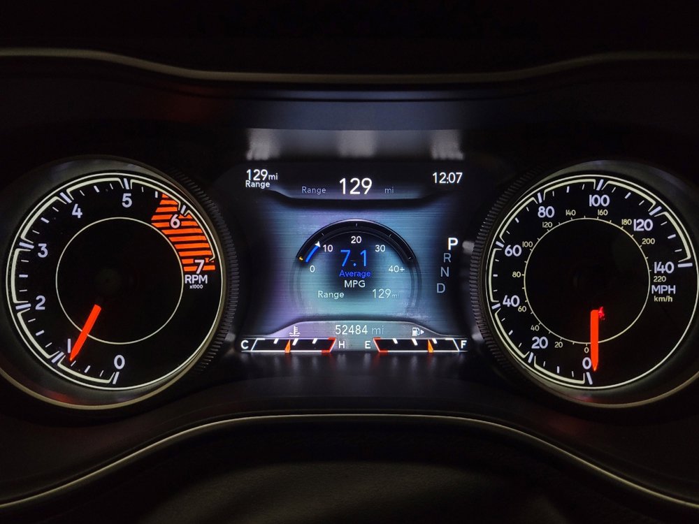 Used 2019 Jeep Cherokee Overland w/ Technology Group image 23