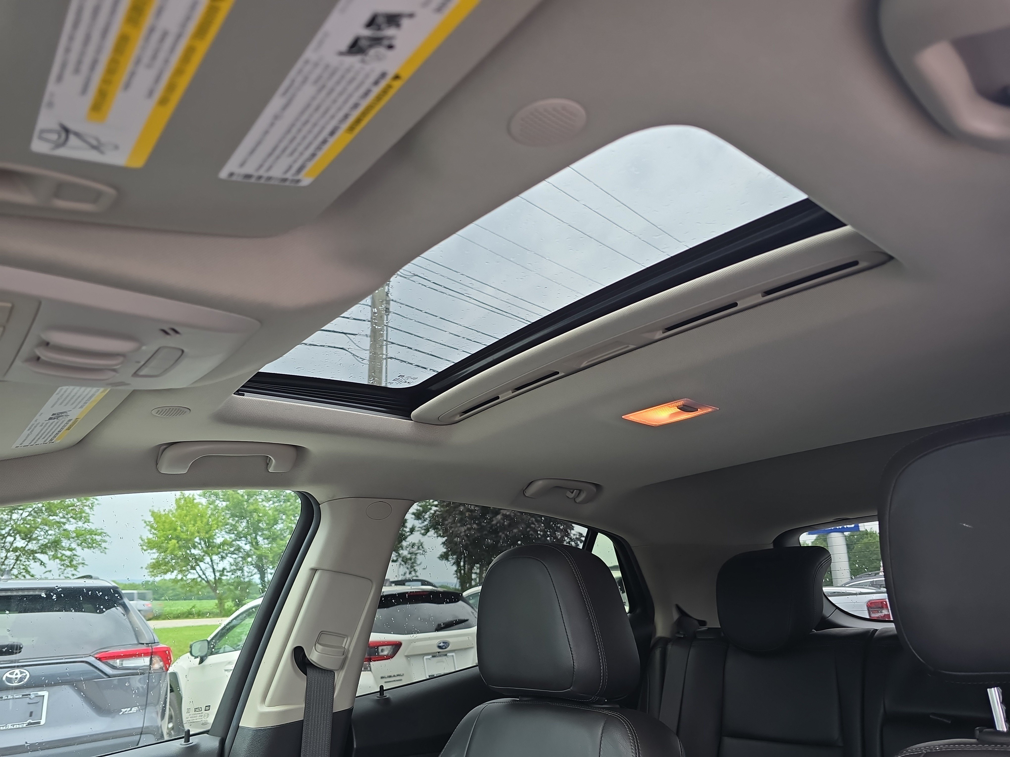 Used 2019 Buick Encore Essence AWD/4WD image 15