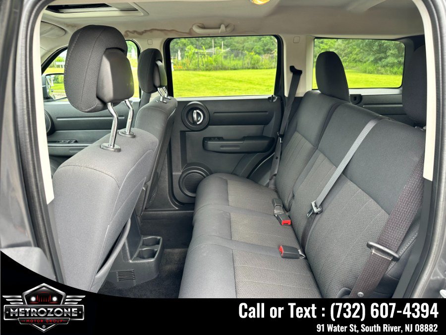 Used 2011 Dodge Nitro Heat AWD/4WD image 18
