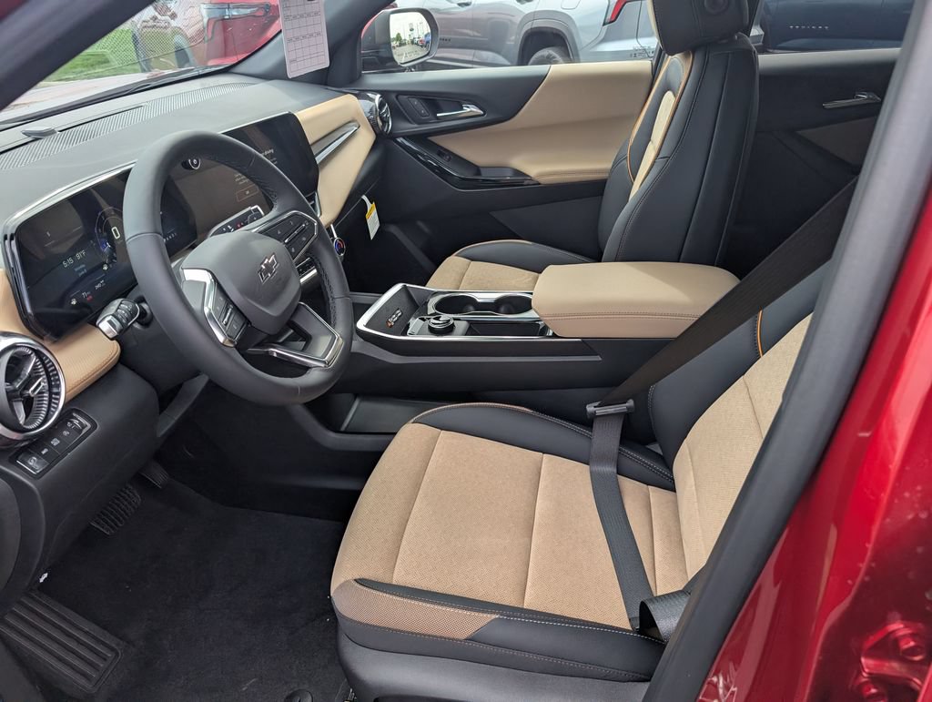 New 2026 Chevrolet Equinox ACTIV w/ Convenience Package III AWD/4WD image 13
