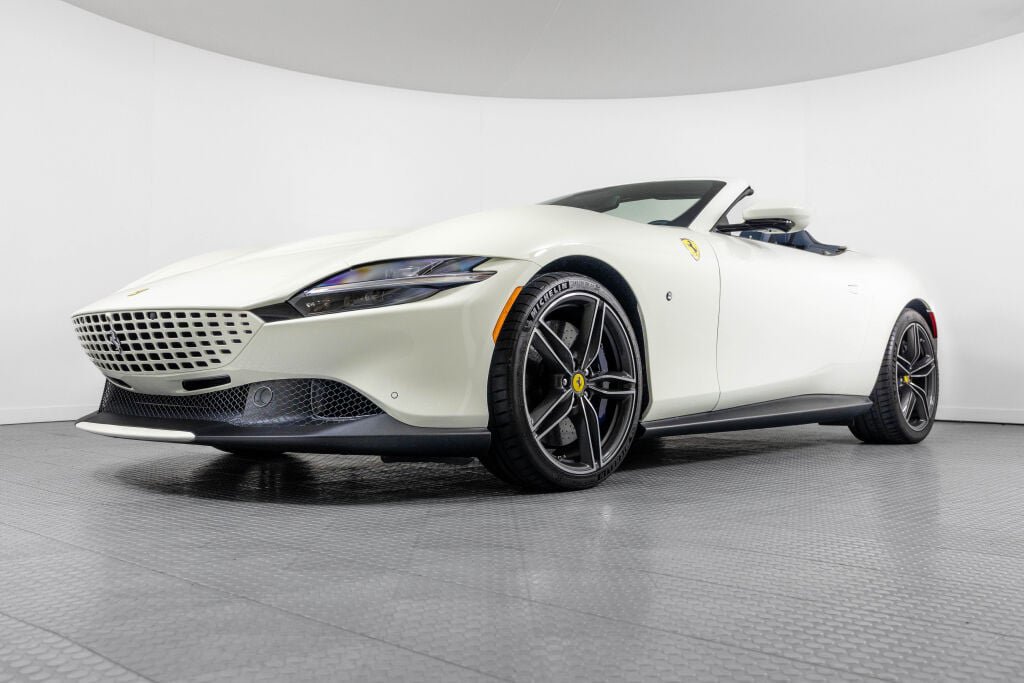 Certified 2024 Ferrari Roma Spider RWD image 17