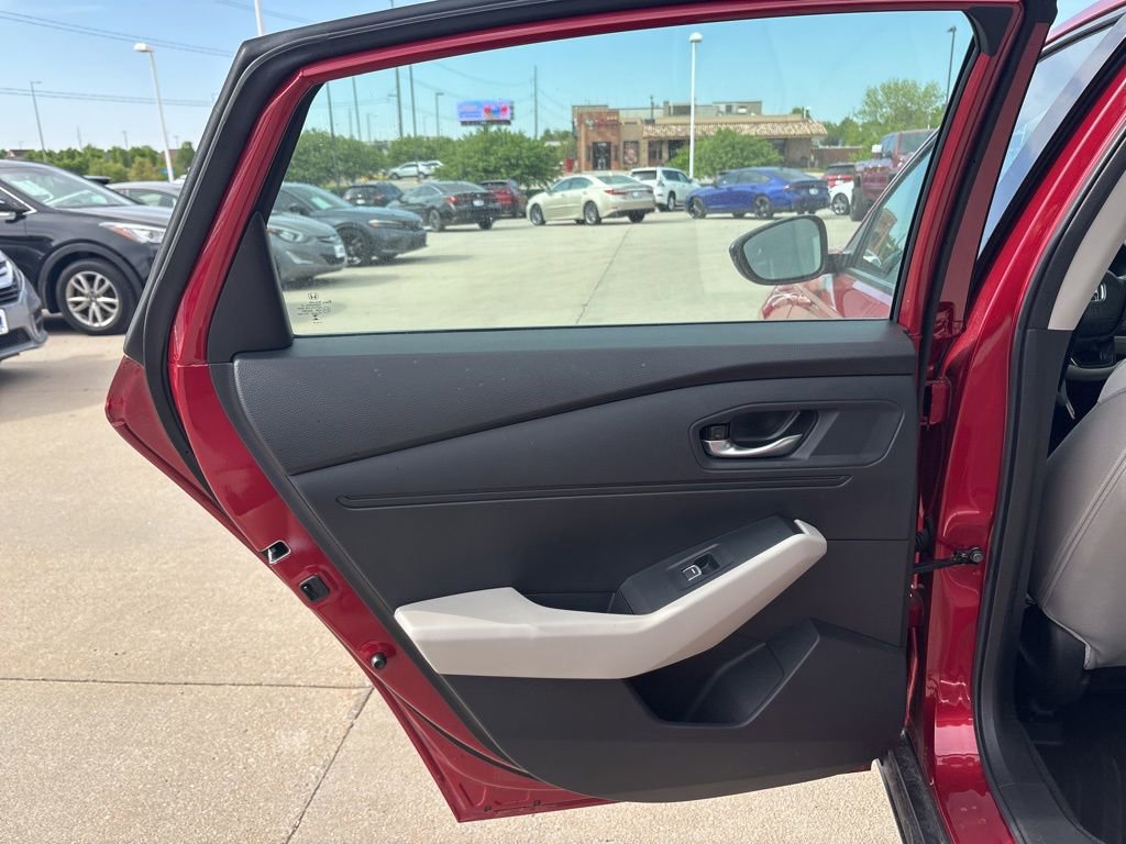 Certified 2025 Honda Accord SE image 36