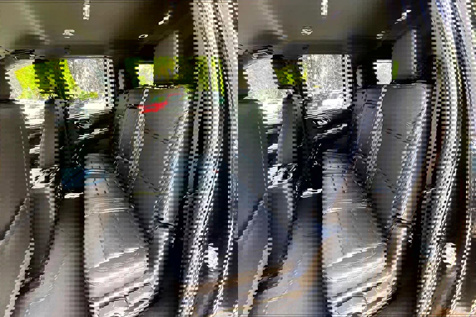 Used 2024 Chevrolet Suburban LT AWD/4WD image 21