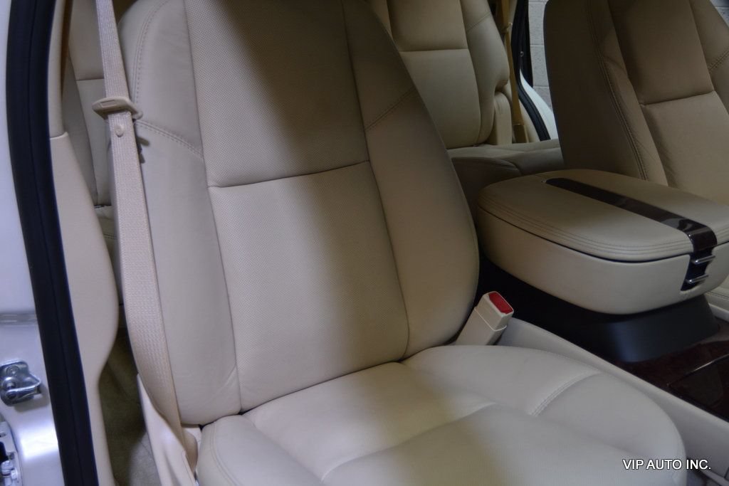 Used 2007 Cadillac Escalade AWD w/ Information Package image 26