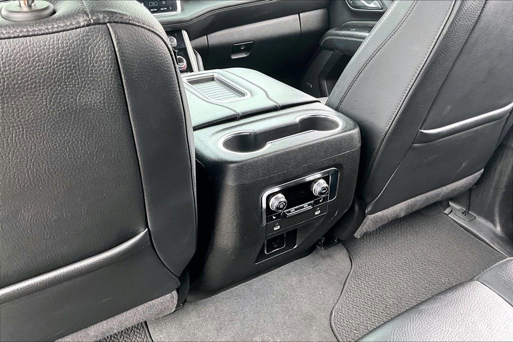 Used 2024 GMC Yukon XL Denali image 10