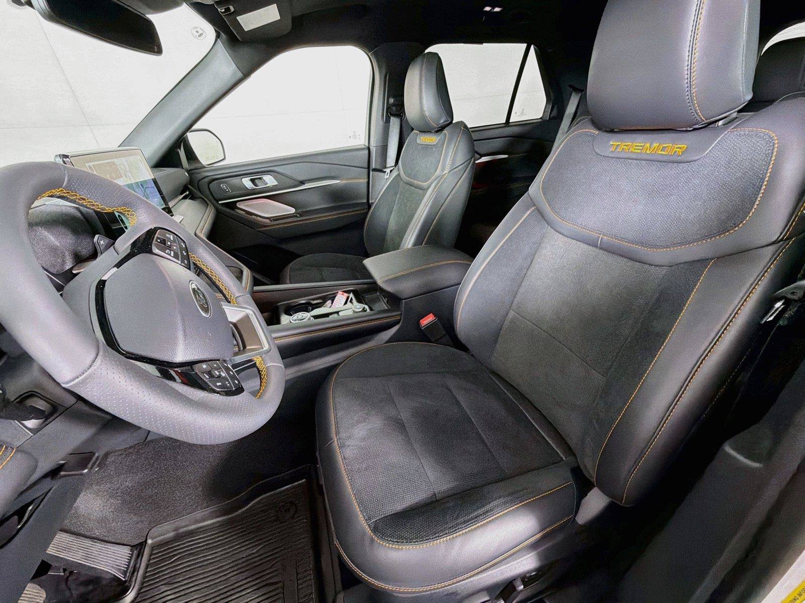Used 2026 Ford Explorer Tremor w/ Tremor Ultimate Package AWD/4WD image 2