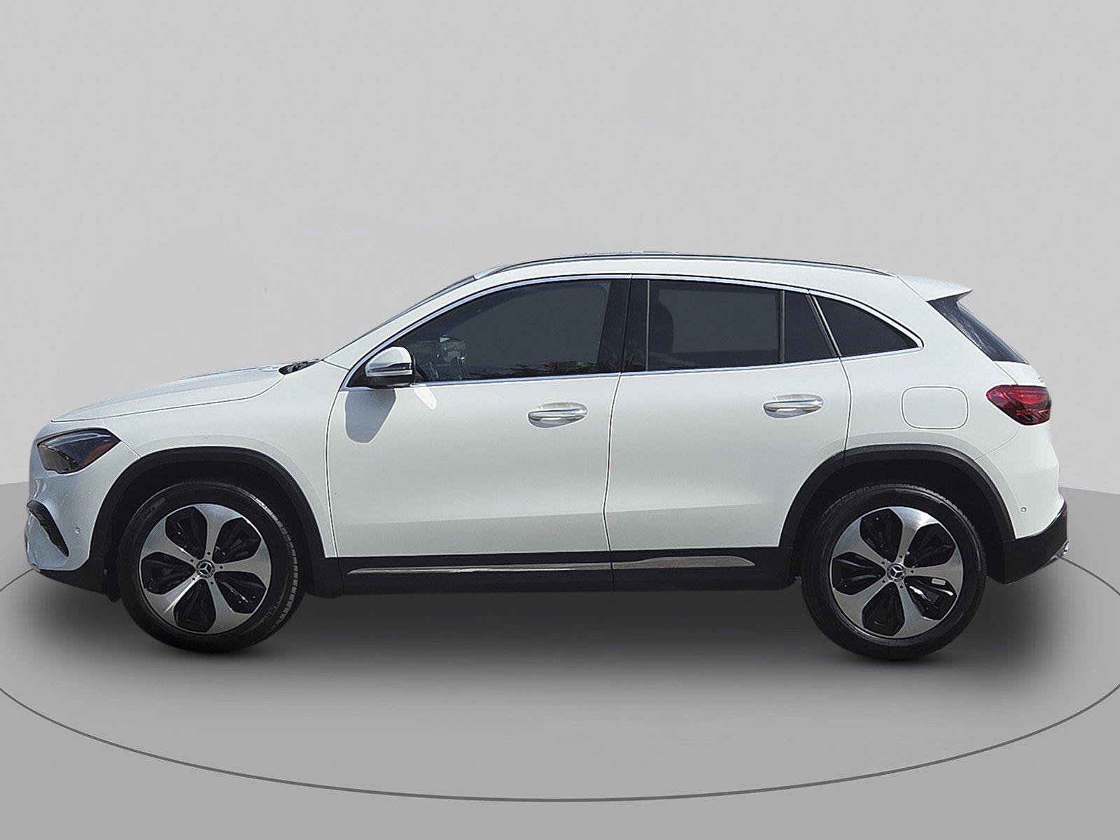 Used 2025 Mercedes-Benz GLA 250 4MATIC image 6