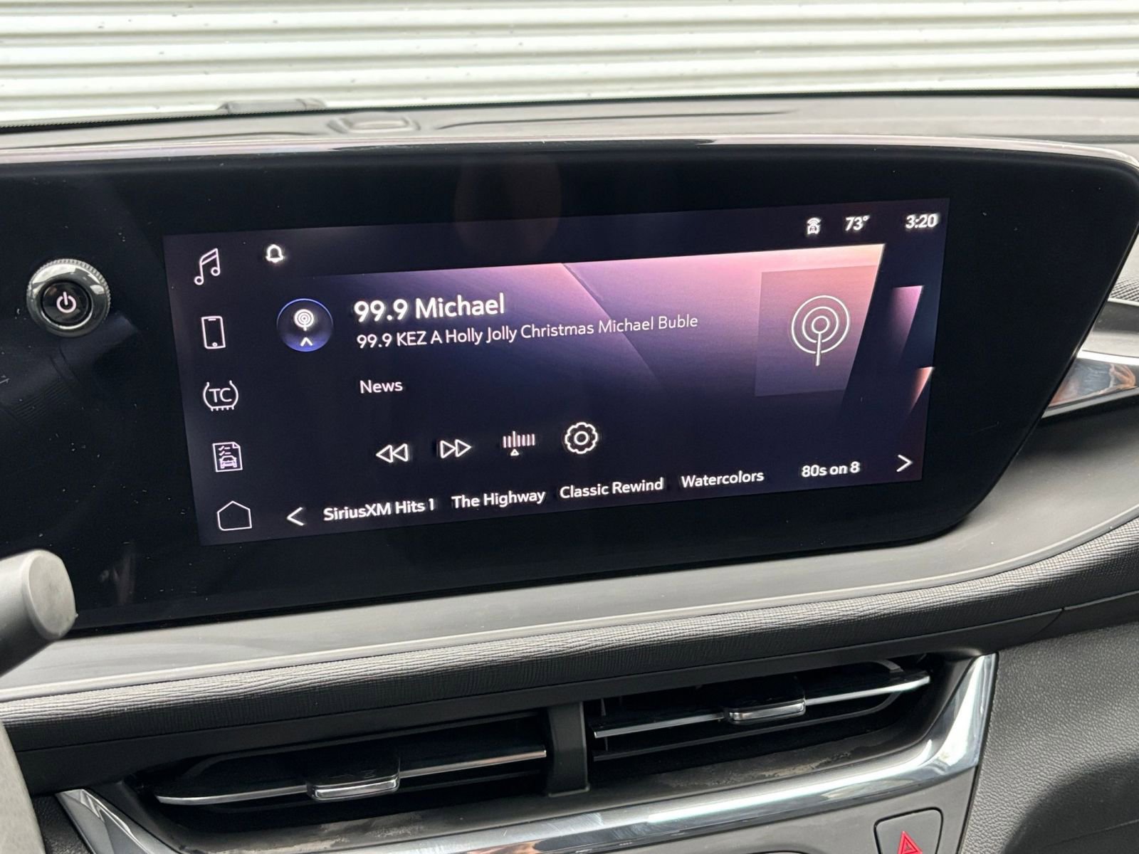 Used 2025 Buick Envista Preferred image 21