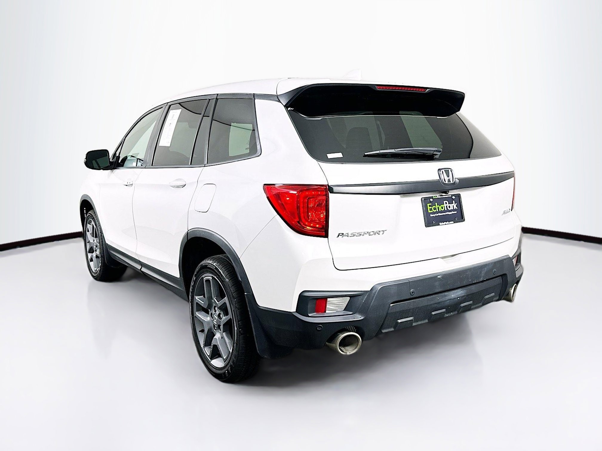 Used 2023 Honda Passport EX-L image 5