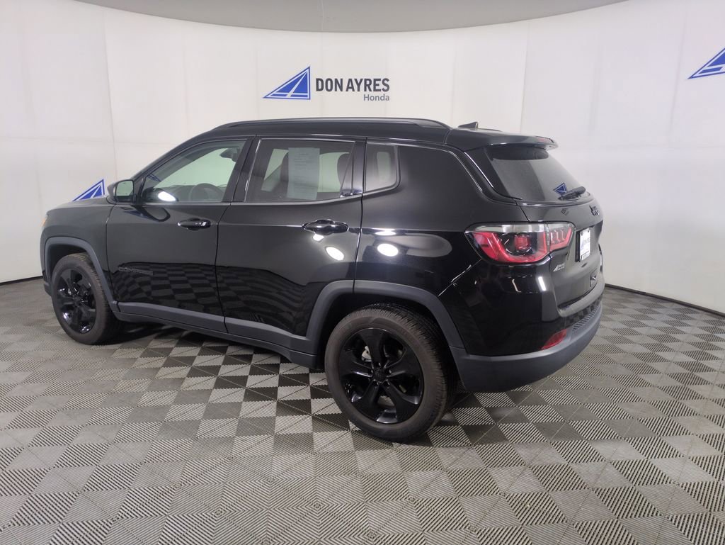 Used 2020 Jeep Compass Latitude image 3