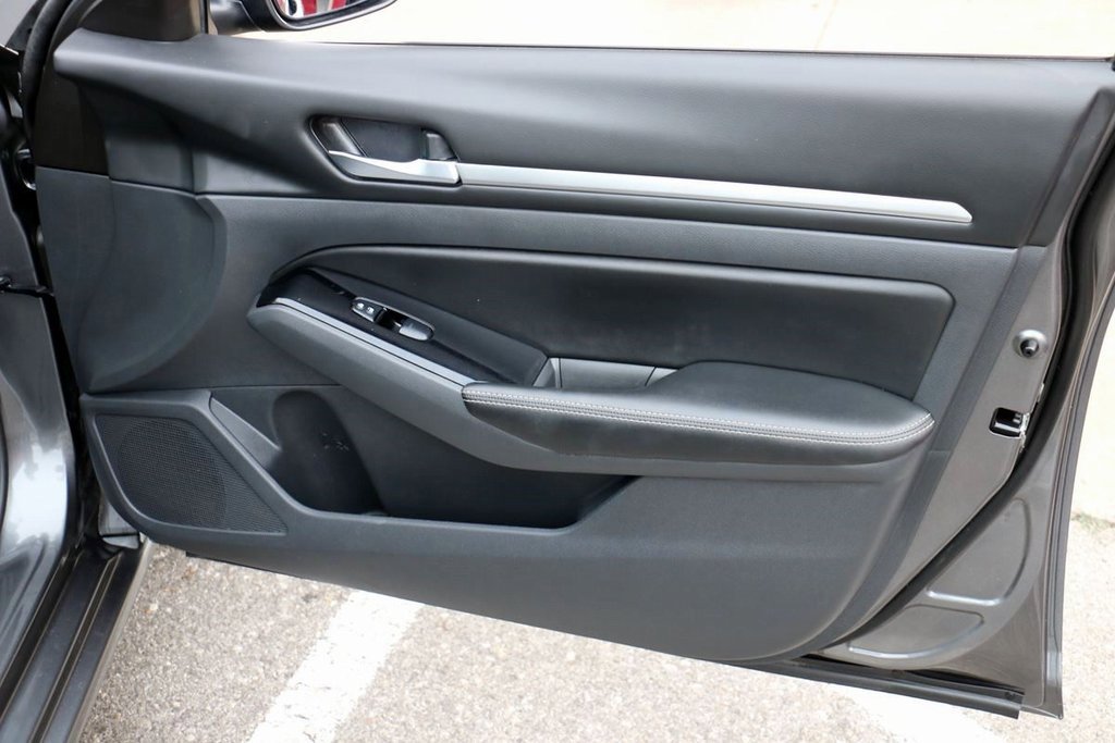 Used 2023 Nissan Altima 2.5 SV image 33