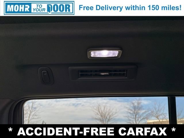 Used 2024 Chevrolet Tahoe Premier w/ Advanced Technology Package image 32