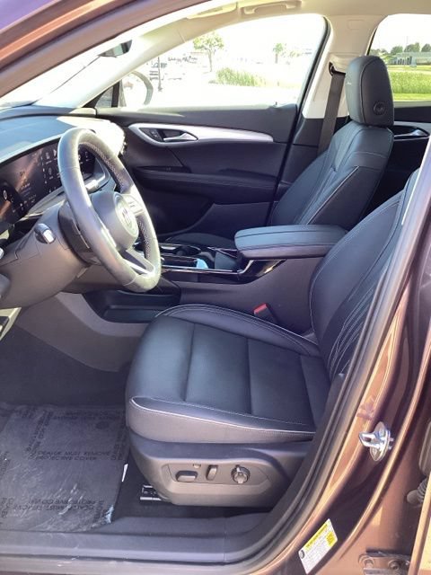 Used 2024 Buick Envision Avenir AWD/4WD image 9