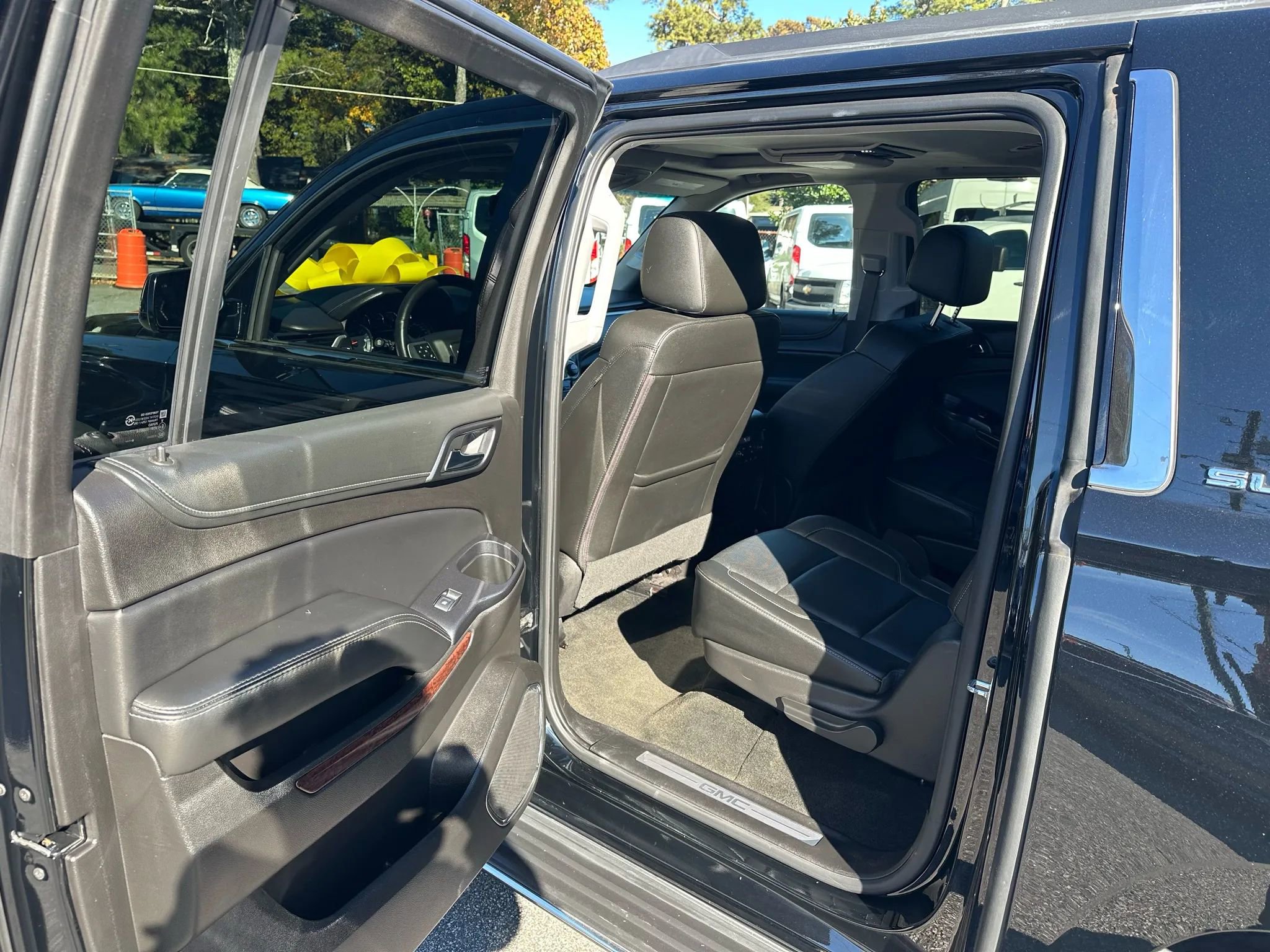 Used 2017 GMC Yukon XL SLT w/ Premium Edition image 23