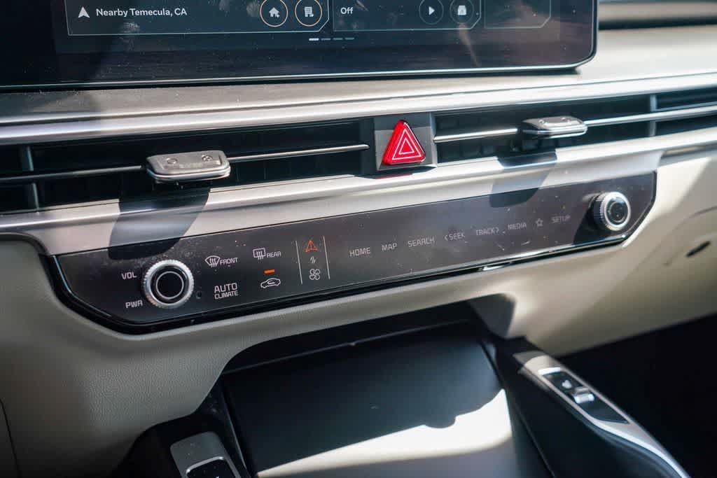 Certified 2025 Kia Sorento EX AWD/4WD image 21