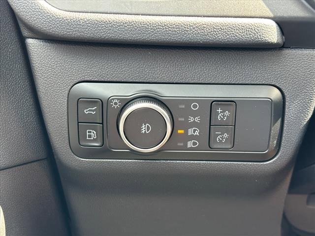 Used 2024 Ford Escape SE image 20