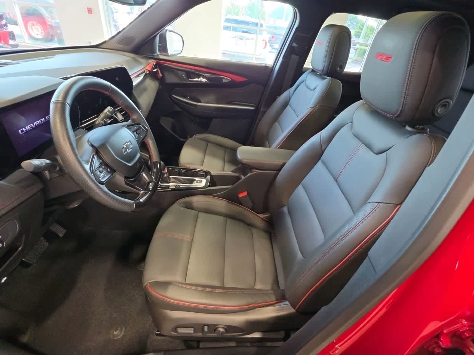 Used 2026 Chevrolet TrailBlazer RS w/ Convenience Package AWD/4WD image 19