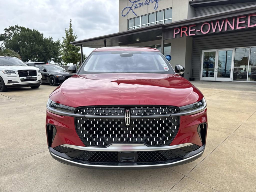 Used 2024 Lincoln Nautilus Premier w/ Equipment Group 102A image 4