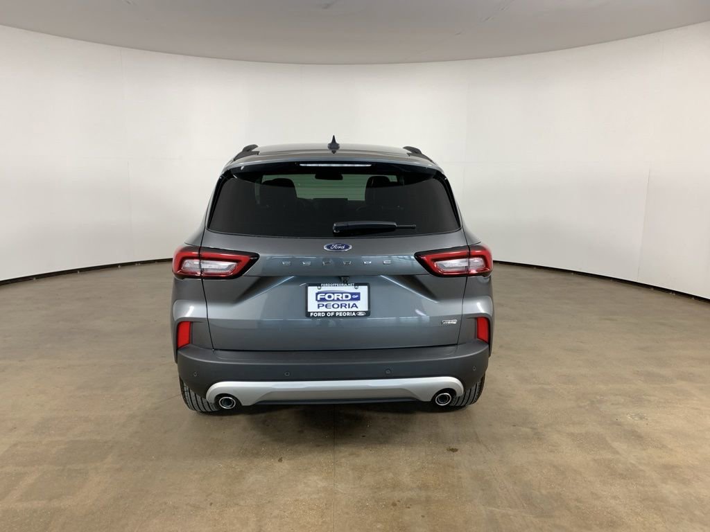 Used 2025 Ford Escape SE image 10