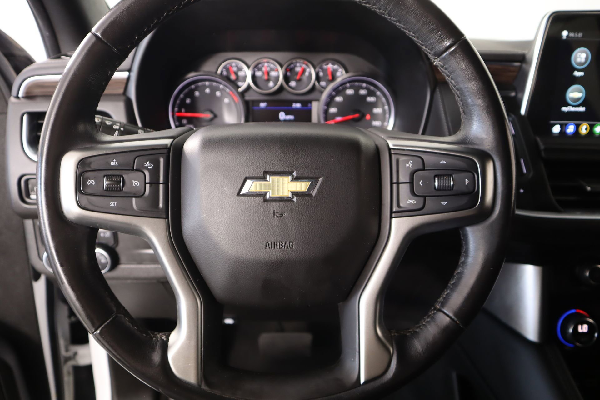 Used 2021 Chevrolet Tahoe LS image 3