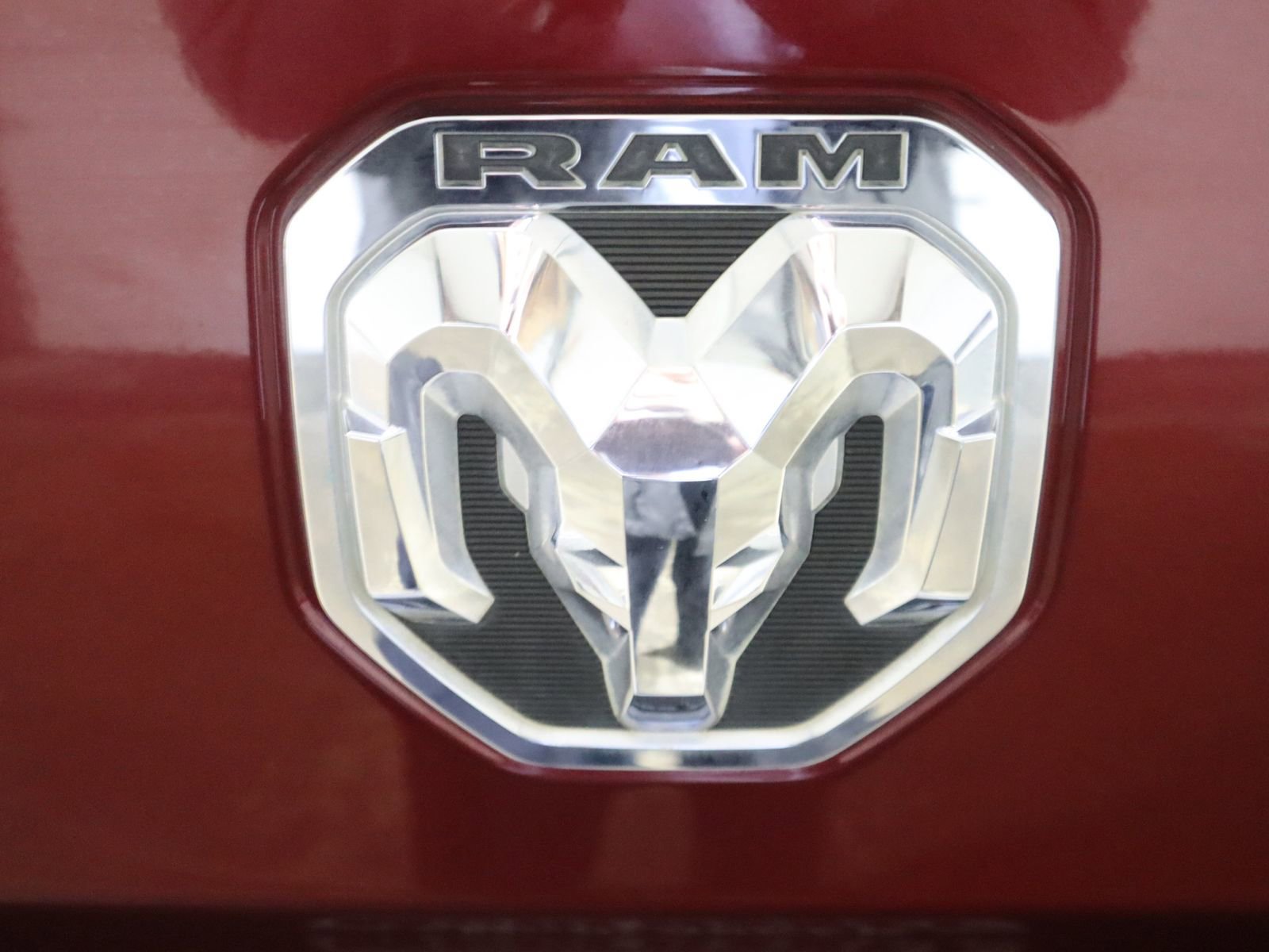 Used 2019 RAM 2500 Limited AWD/4WD image 11