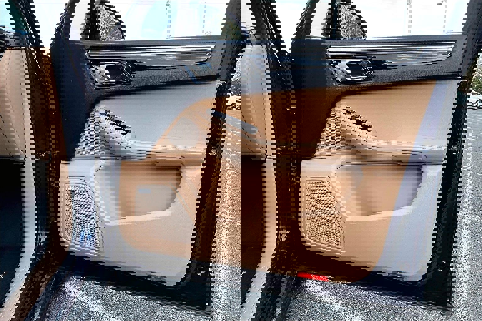 Used 2021 Porsche Macan image 22