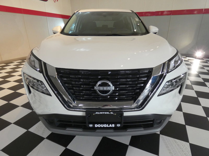 Used 2023 Nissan Rogue SV AWD/4WD image 2