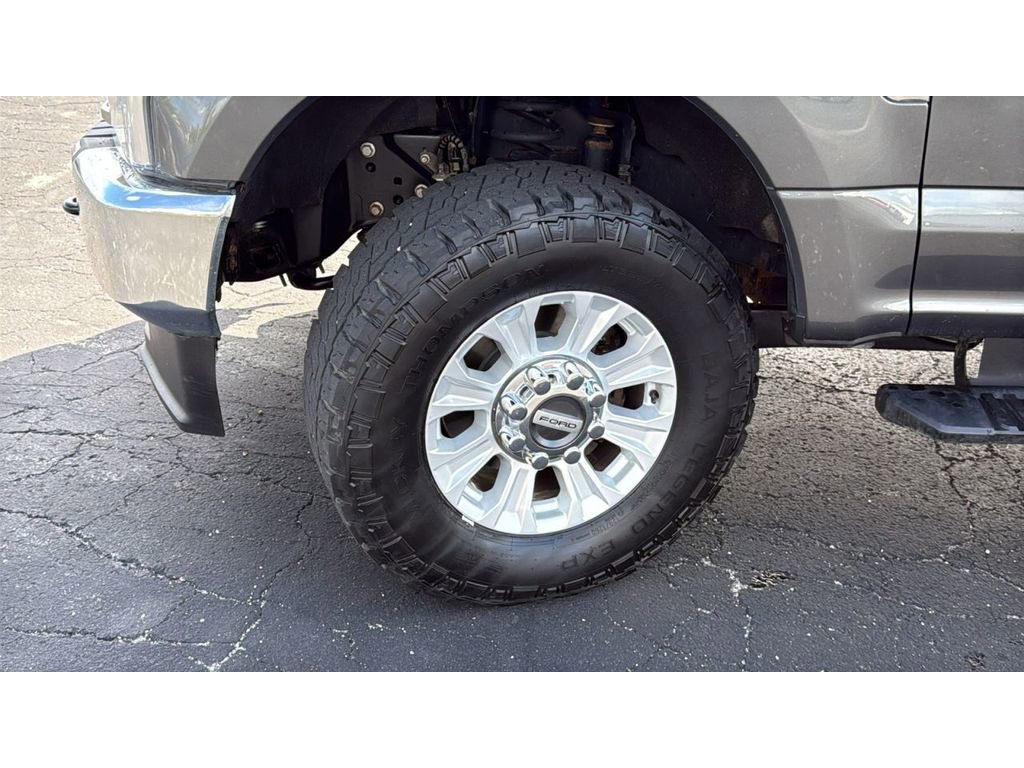 Used 2020 Ford F250 XL w/ STX Appearance Package AWD/4WD image 10