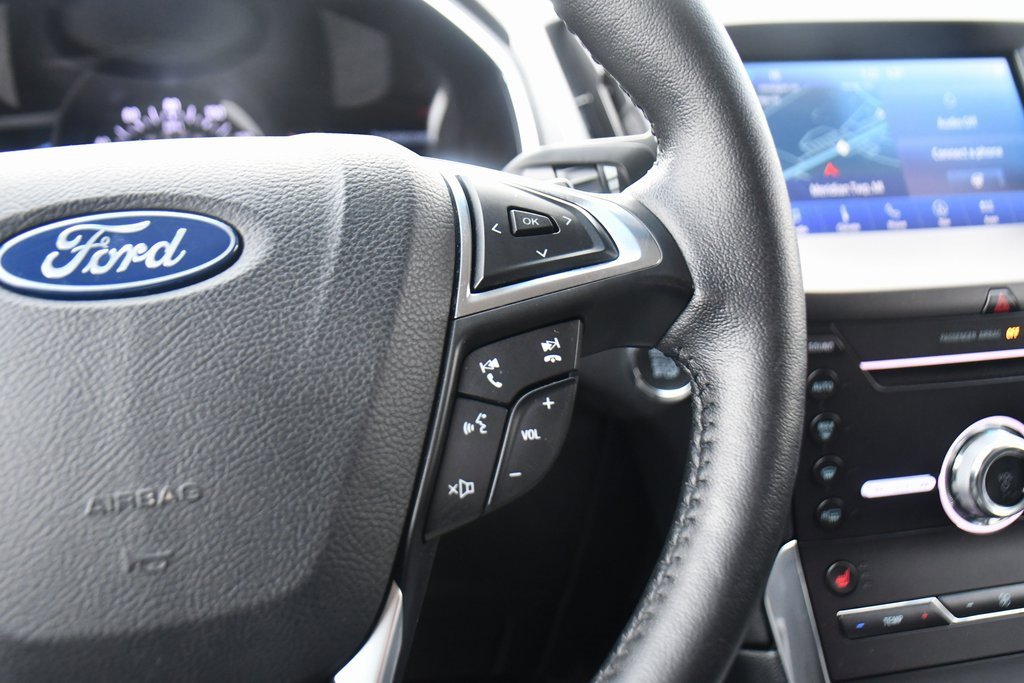 Used 2019 Ford Edge Titanium w/ Cold Weather Package image 32